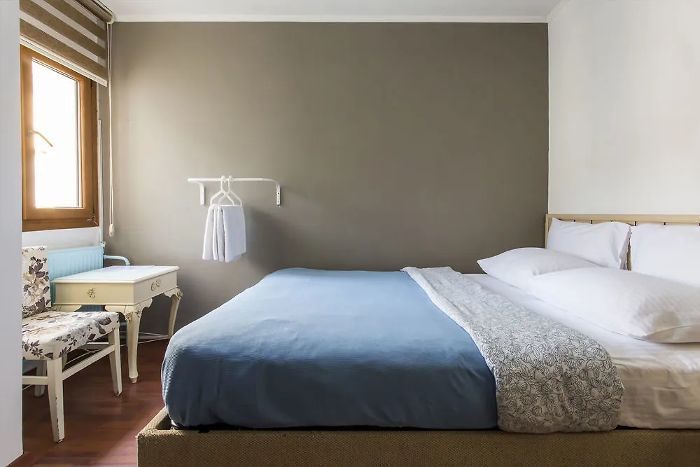 Deniz Pansiyon İzmir Otel